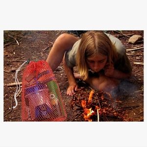 Mesh Storage Bag - Durable mesh bag with sliding drawstring and zipper closure